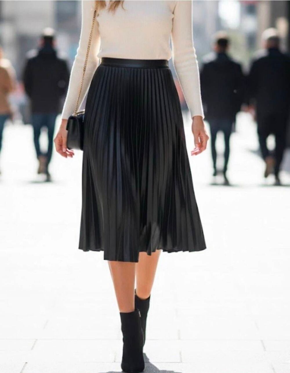 Monteau Los Angeles Black Pleated Faux Leather Midi Skirt Size Small - Picture 2 of 10